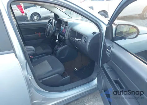 2013 Jeep Compass Sport из США, поврежденный, VIN 1C4NJDBB5DD228843